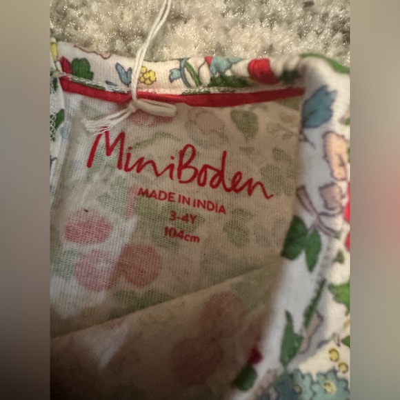 Mini Boden ivory autumn berry unicorn dress. Size 3-4. - Picture 6 of 7